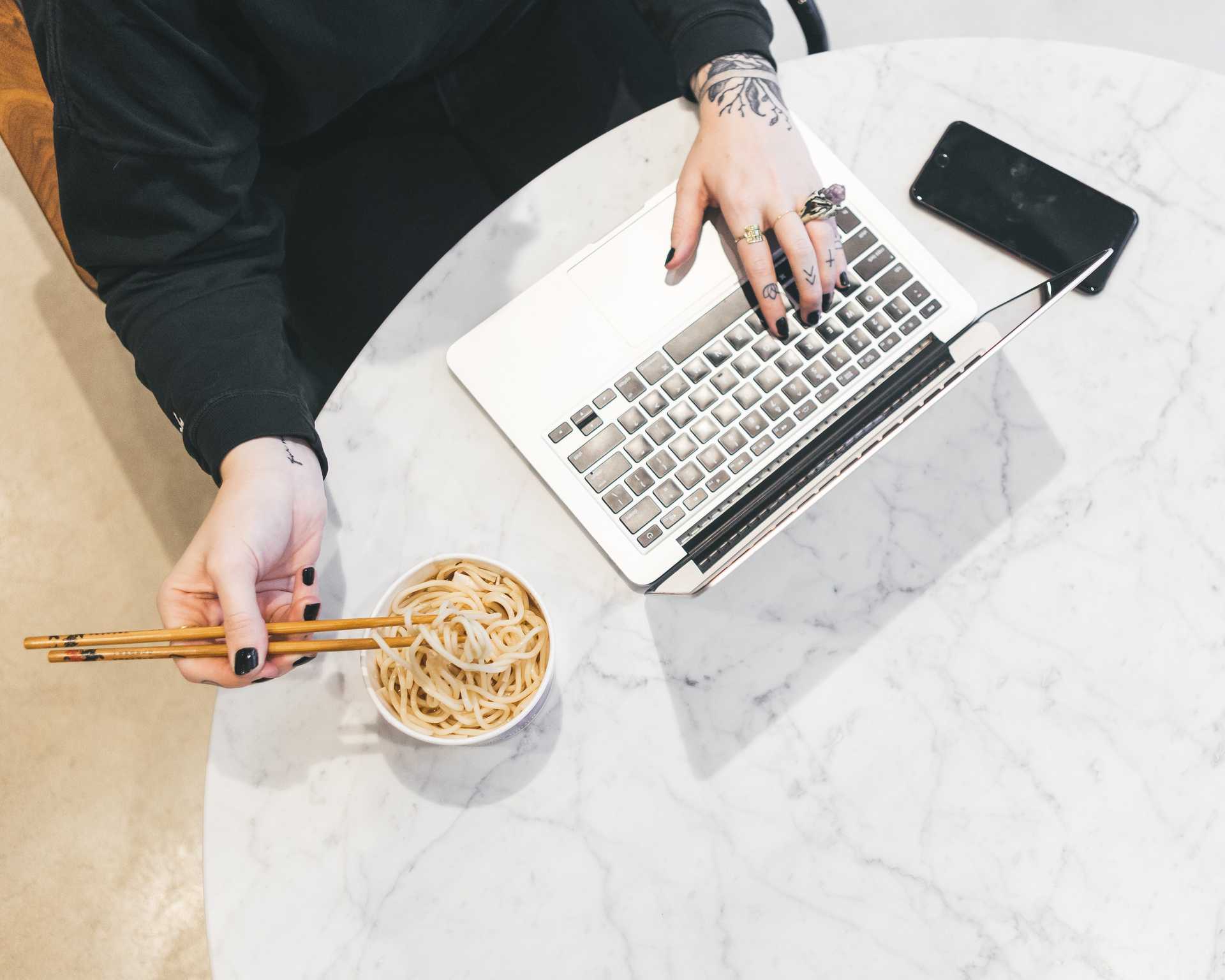 featured image thumbnail for post Multitasking Is A Lie